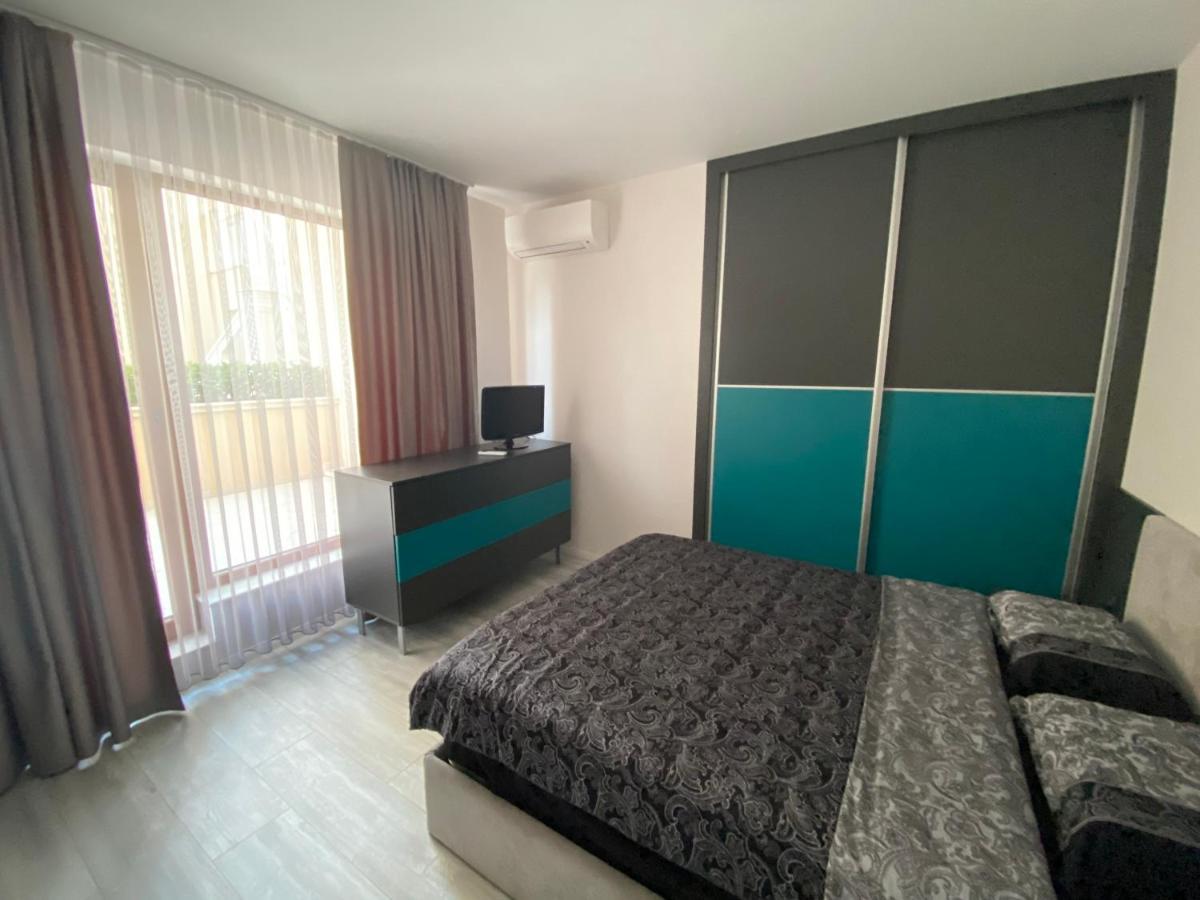 Luxurious And Panoramic Apartments At The Beach In La Mer Complex 골든샌드 외부 사진