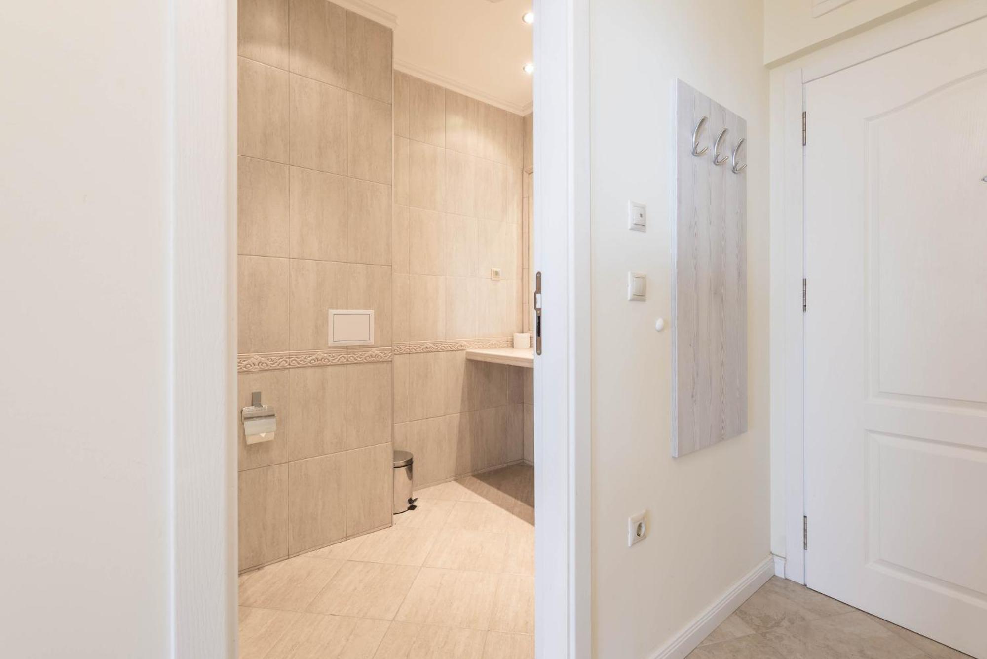 Luxurious And Panoramic Apartments At The Beach In La Mer Complex 골든샌드 외부 사진